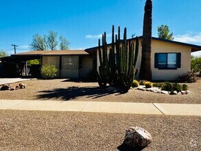 Building Photo - 6773 E David Dr