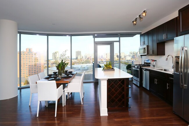 Foto del edificio - 1412 N Burling St
