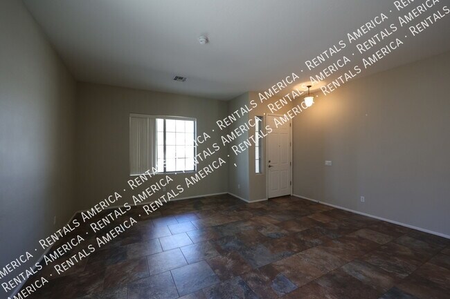 Building Photo - 4bedroom in the Villages!