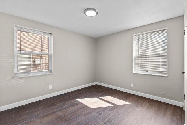 Foto del edificio - 1006 Wild Cherry Ln