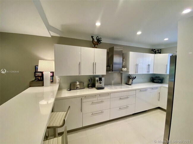 Foto del edificio - 1610 NE 105th St