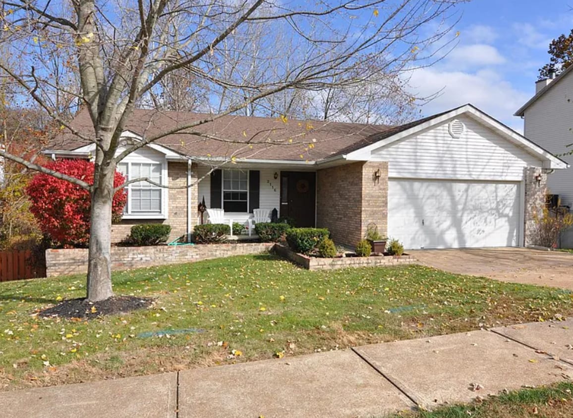 Primary Photo - 2116 Doe Run Dr