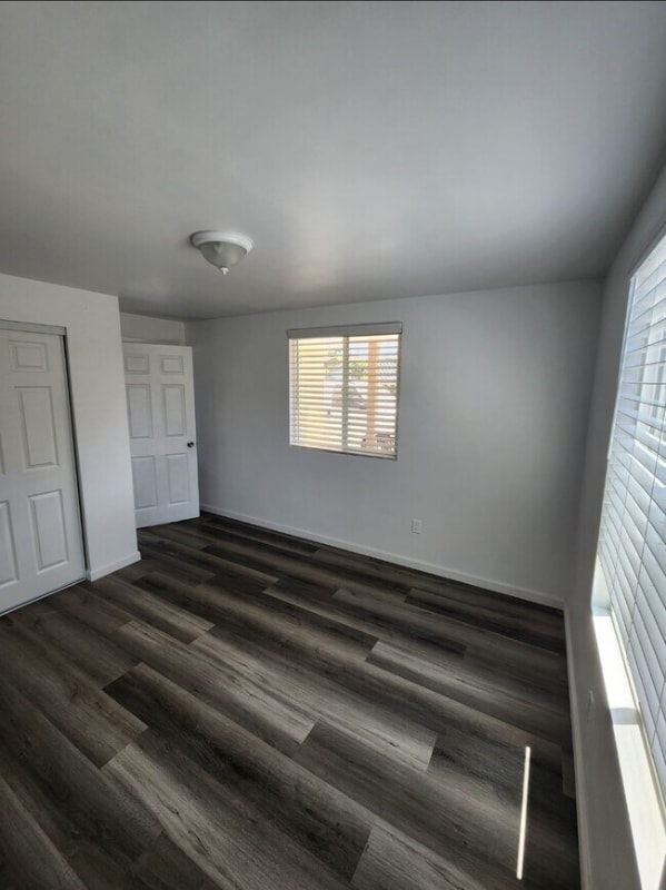 Foto del edificio - 1531 W 71st St