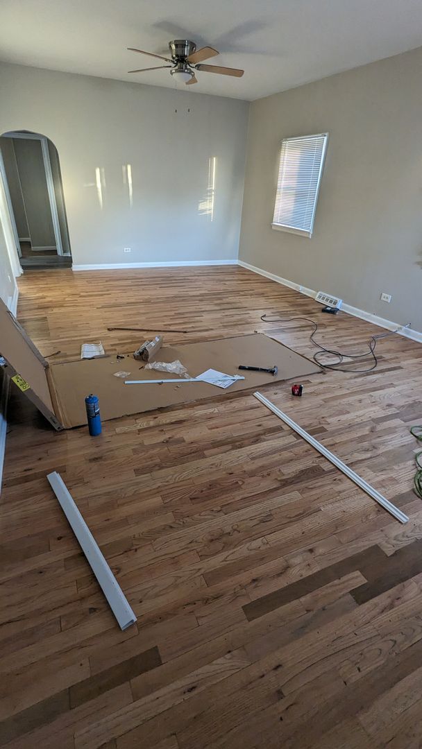 Building Photo - NICE THREE BEDROOM HOME ON NEARLY 1/3 ACRE...