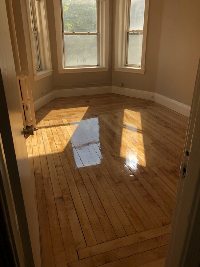 Photo - 65 Burbank St Townhome