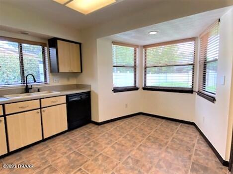 Foto del edificio - 3448 Country Walk Dr