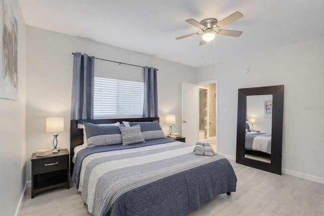 Building Photo - 501 S Magnolia Ave