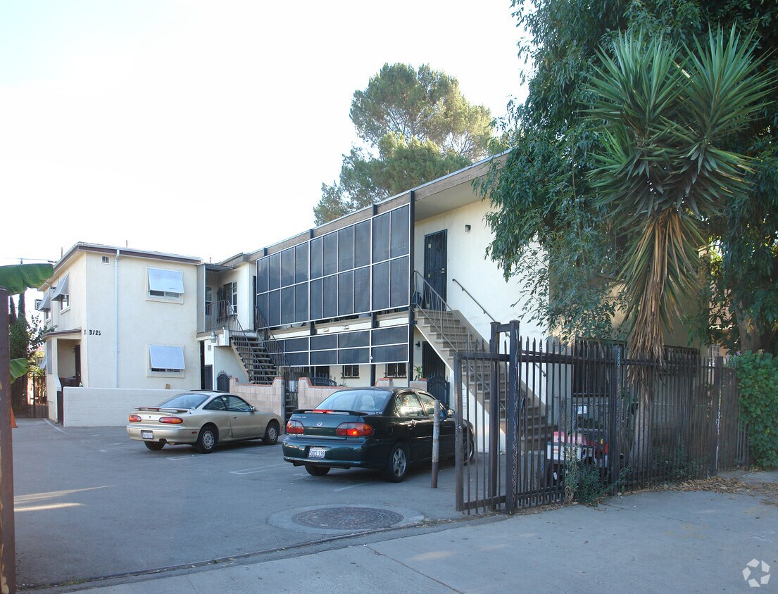 Primary Photo - 3125 London St