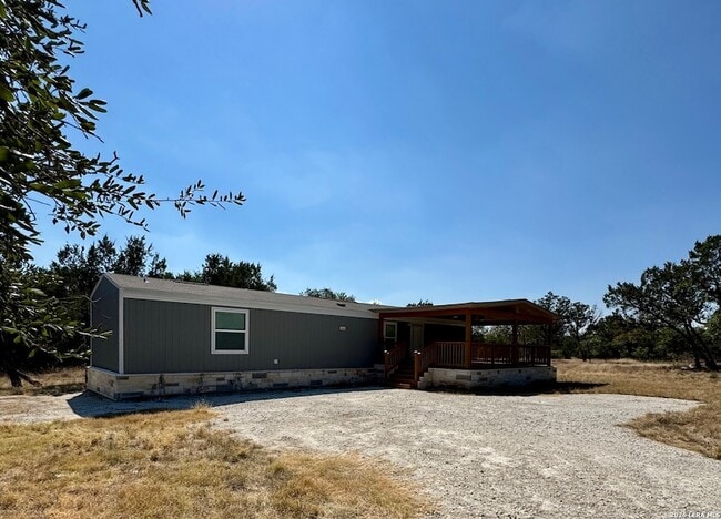 Building Photo - 960 Forest View Dr