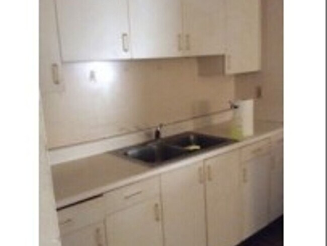 Foto del edificio - 2 Bedroom Single Family Home in Muncie