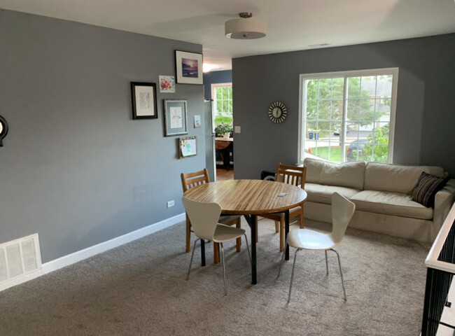 Building Photo - 2114 Southwind Cir