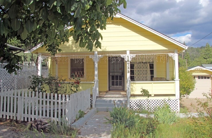 Primary Photo - Main Street in Tuolumne