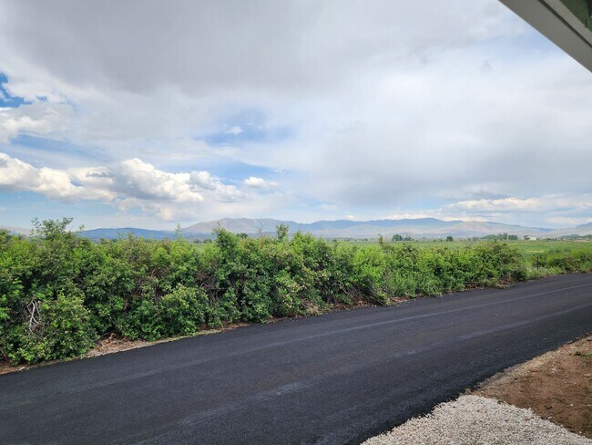 Foto del edificio - Home For Rent in Arbor Gardens-Gardnerville