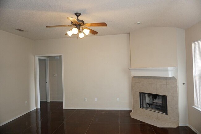 Building Photo - 520 N Dover Ave