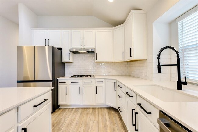 Building Photo - 122 Biscayne Bay Bend