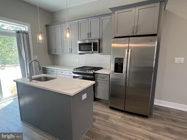 Foto del edificio - 1435 Hanson St