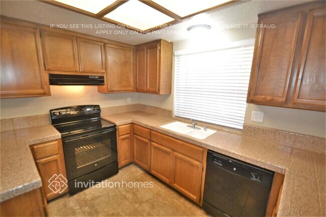 Building Photo - 135 Saginaw Cir