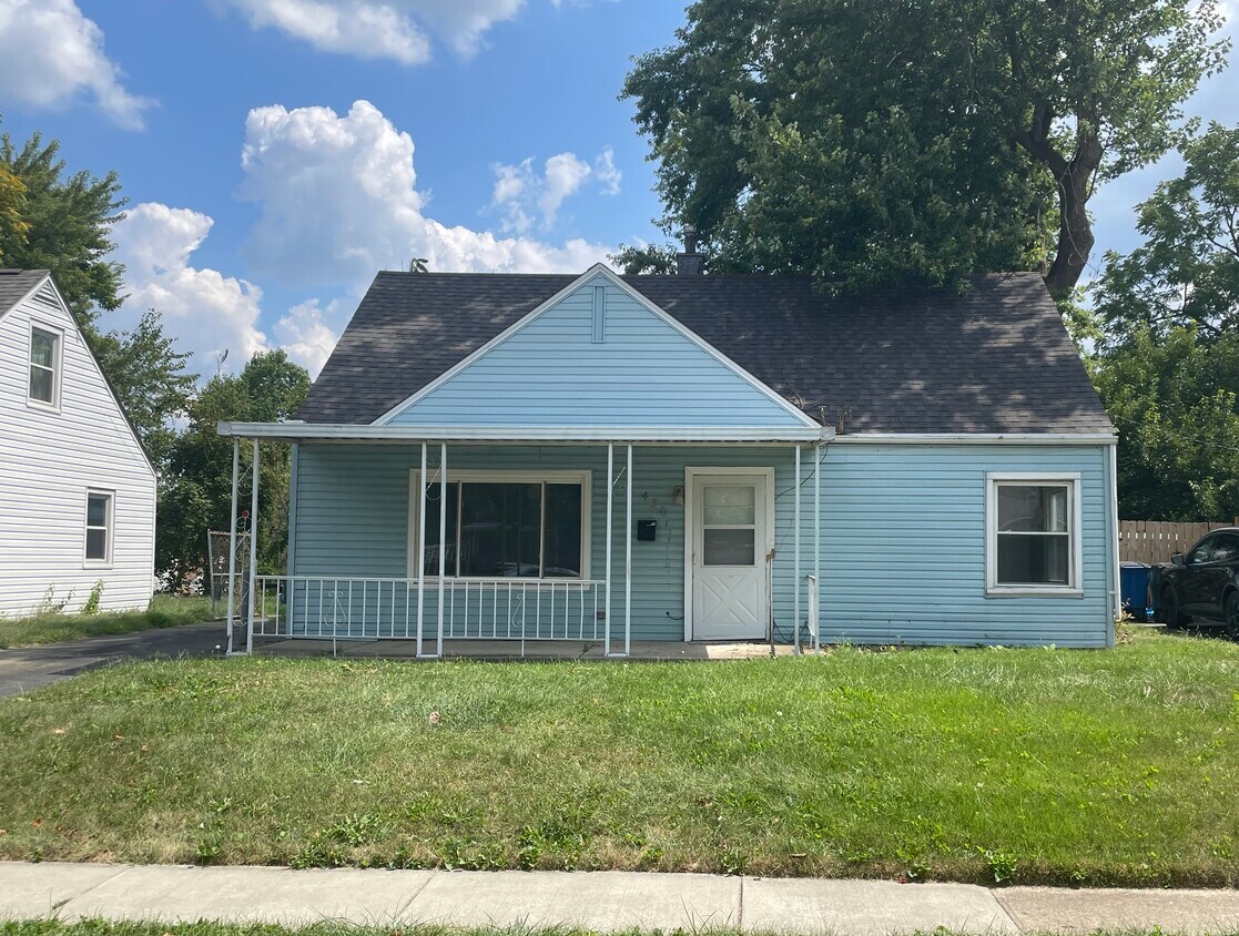 Primary Photo - 430 Ostrander Dr