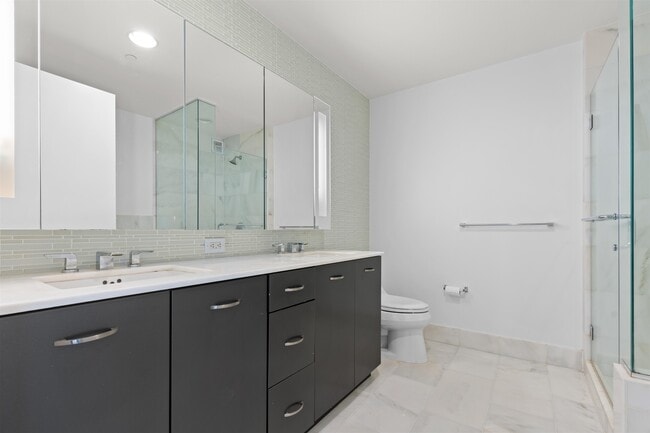 Building Photo - 2 2nd St