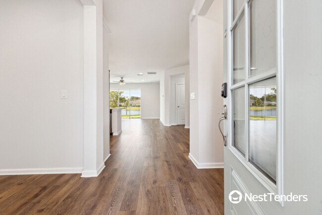 Foto del edificio - Beautiful 5 Bedroom Fernandina Home!