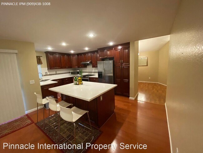 Building Photo - 3 br, 2.5 bath House - 7 Silverwood Lane