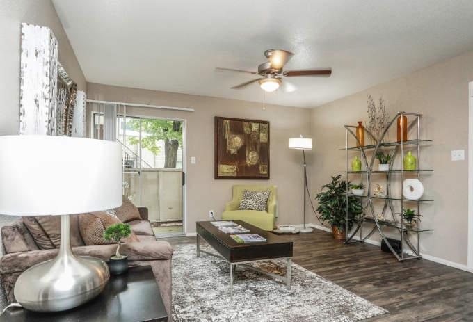 Foto principal - 1 bedroom in Humble TX 77396