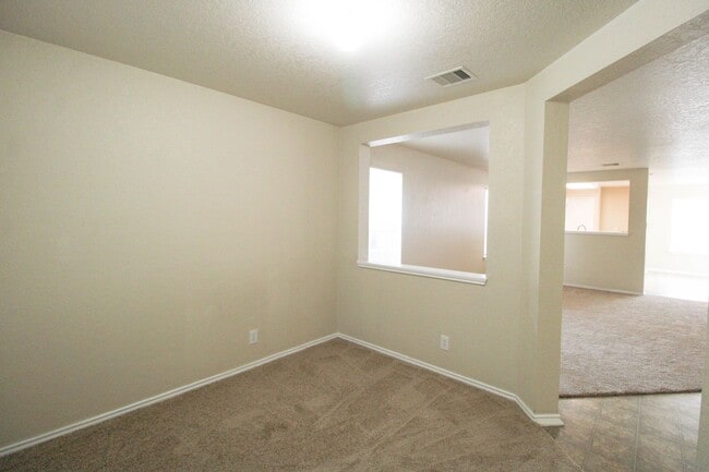 Foto del edificio - 16122 Branching Oaks