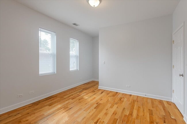 Building Photo - 1234 W 49th Pl