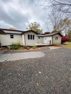 Building Photo - 437 Country Club Dr