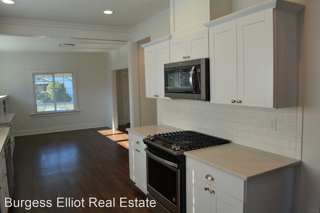 Building Photo - 3 br, 2 bath House - 2726 NE 67TH AVE