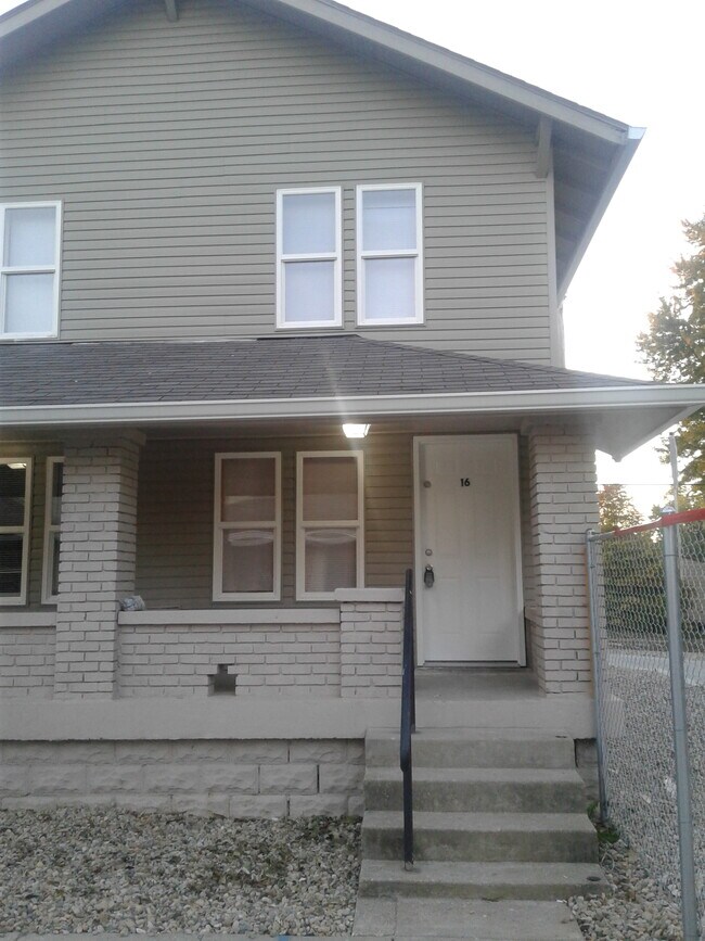 Foto del edificio - 1726 Cottage Ave