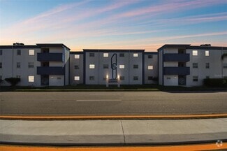 Building Photo - 350 79th Ave N