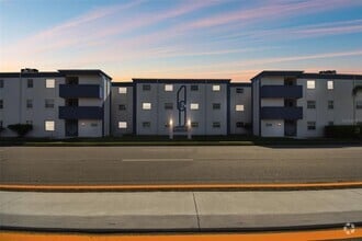 Building Photo - 350 79th Ave N