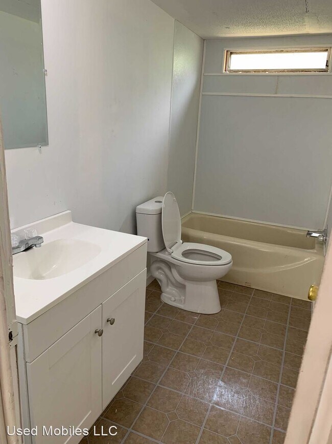 Building Photo - 3 br, 2 bath House - 162 Sunny Brooke Road