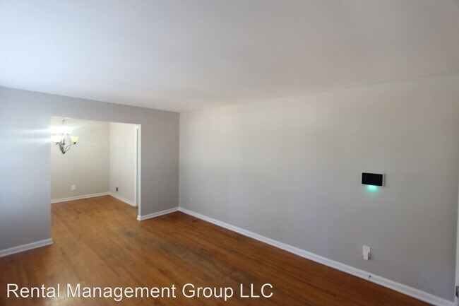 Building Photo - 3 br, 1 bath House - 329 24th Court NW