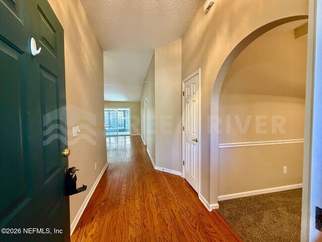 Foto del edificio - 1691 Dockside Dr