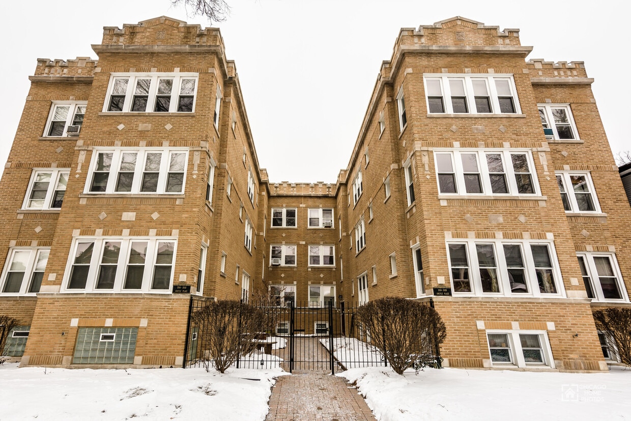 Foto principal - 2530 W Argyle St