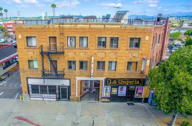 Building Photo - 1143-1149 N Mission Rd