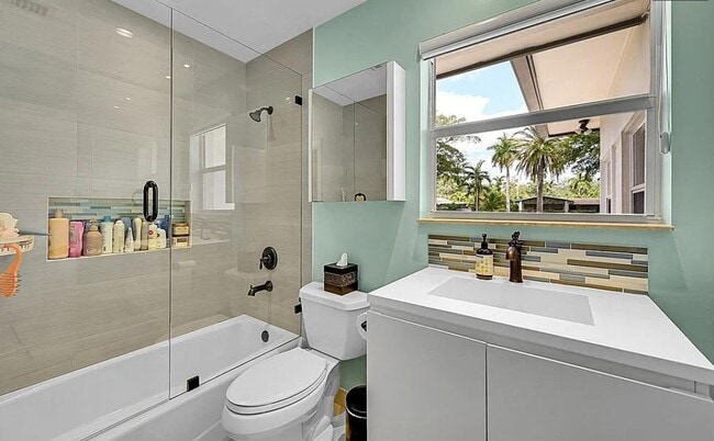 Building Photo - 612 Orchid Dr