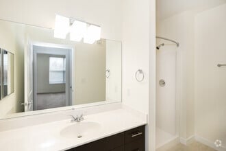 2BR, 2BA - 1,121SF - Bathroom - Diamond North Apartments