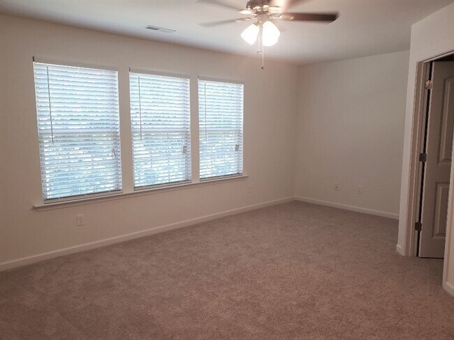 Building Photo - 3BD/2.5BA townhome w/ garage in Flowers Plantation in Clayton!