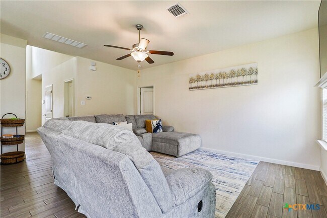 Building Photo - 7608 Melanite Dr