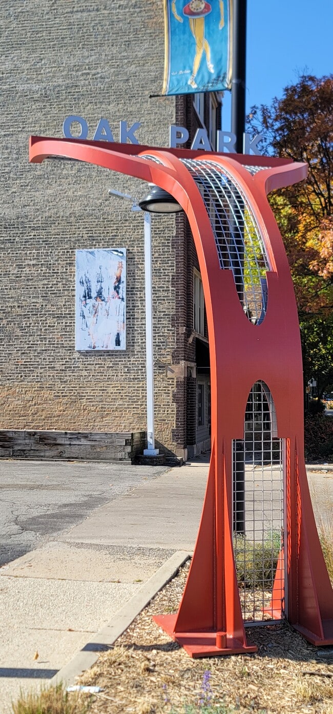 Building Photo - 908 Lyman Ave