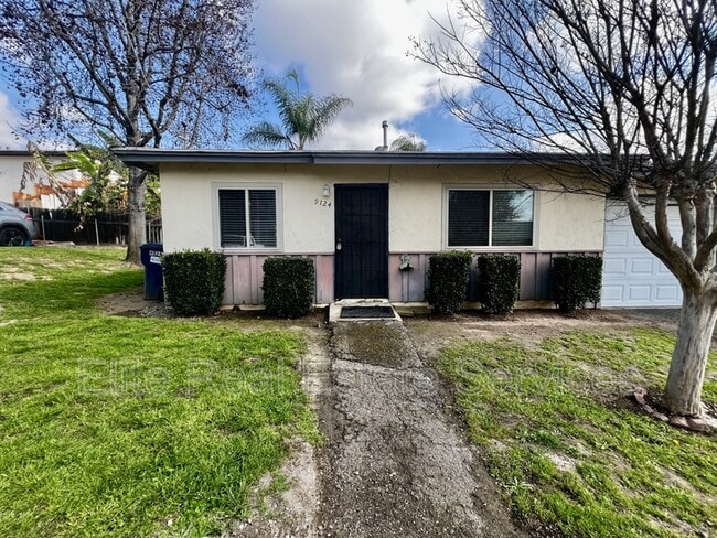 Foto del edificio - 9124 Rosedale Dr