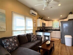 Building Photo - 11 Sherman Rd