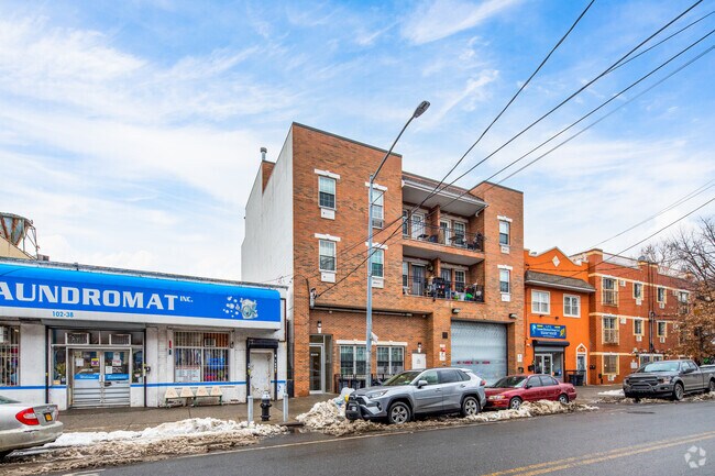 Foto del edificio - 10232 Corona Ave
