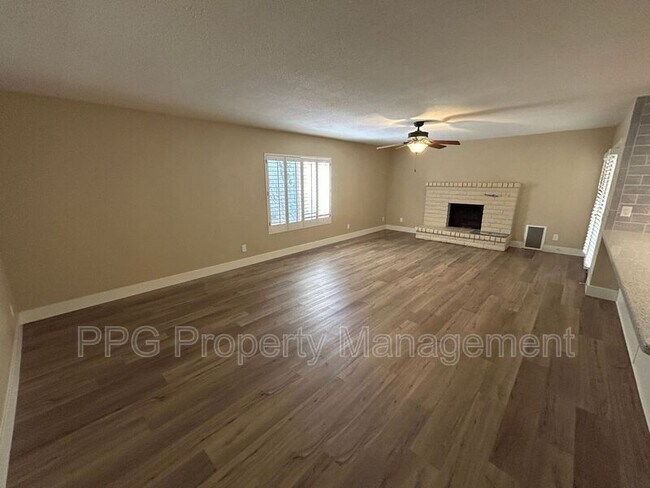 Foto del edificio - 7848 E Vía Sonrisa