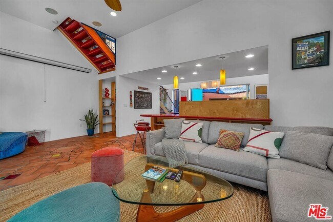 Foto del edificio - 2419 Ocean Ave