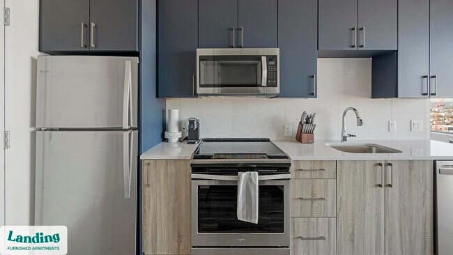 Building Photo - 2010 West End Ave