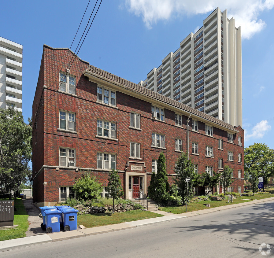 Photo du bâtiment - Oak Park Apartments